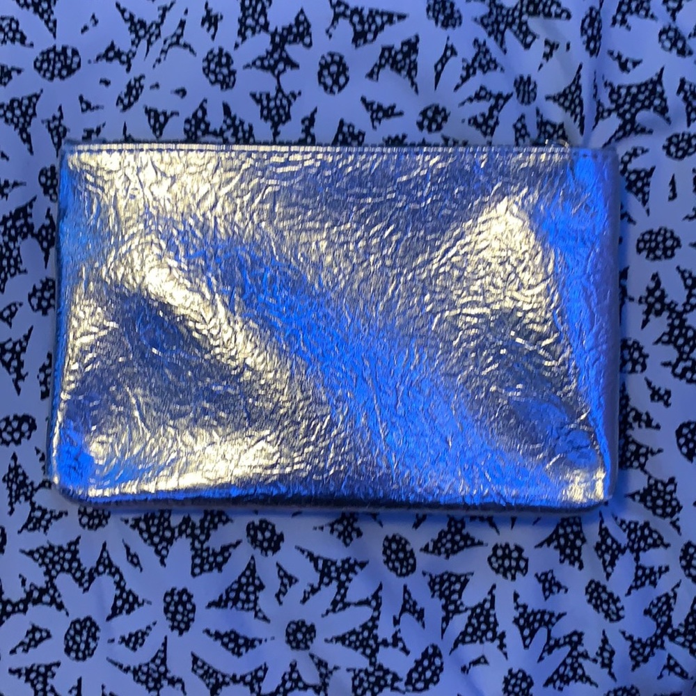 Makeup Bag - Picture 2 of 3
